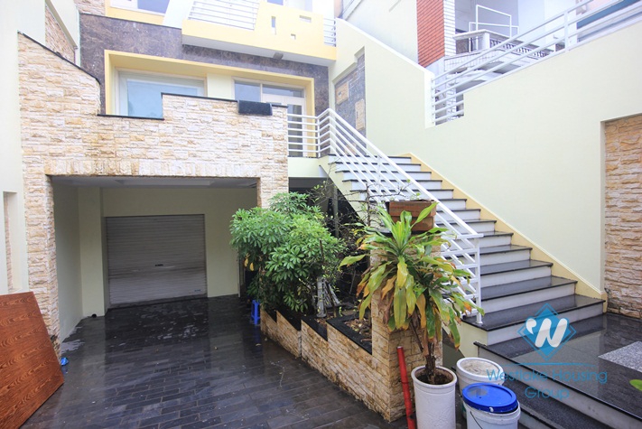 House rental on Xuan Dieu, Tay Ho